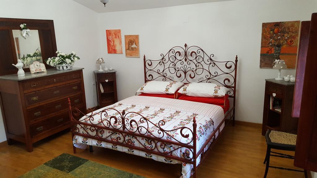Piccoli Sogni Villa Valfabbrica Luaran gambar