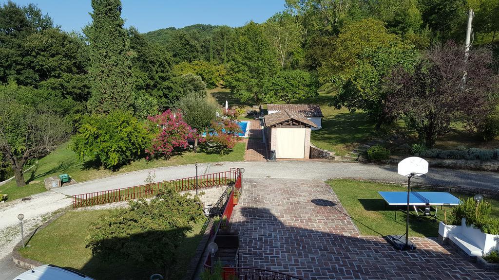 Piccoli Sogni Villa Valfabbrica Luaran gambar