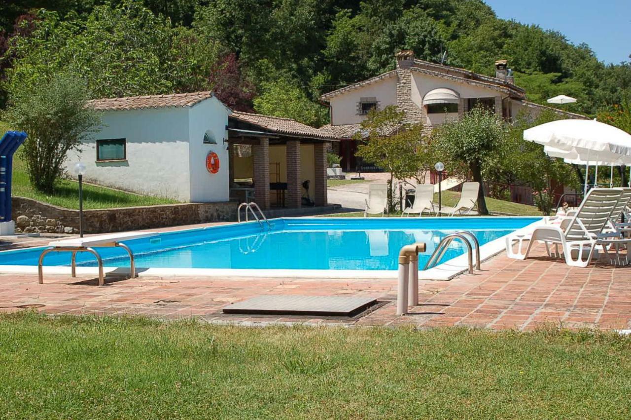 Piccoli Sogni Villa Valfabbrica Luaran gambar